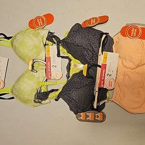 Bundle Of Girls T-Shirt Bra/Bralette Size‎ L / 34